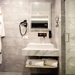 Riverbed Oda ve Kahvaltı 4*